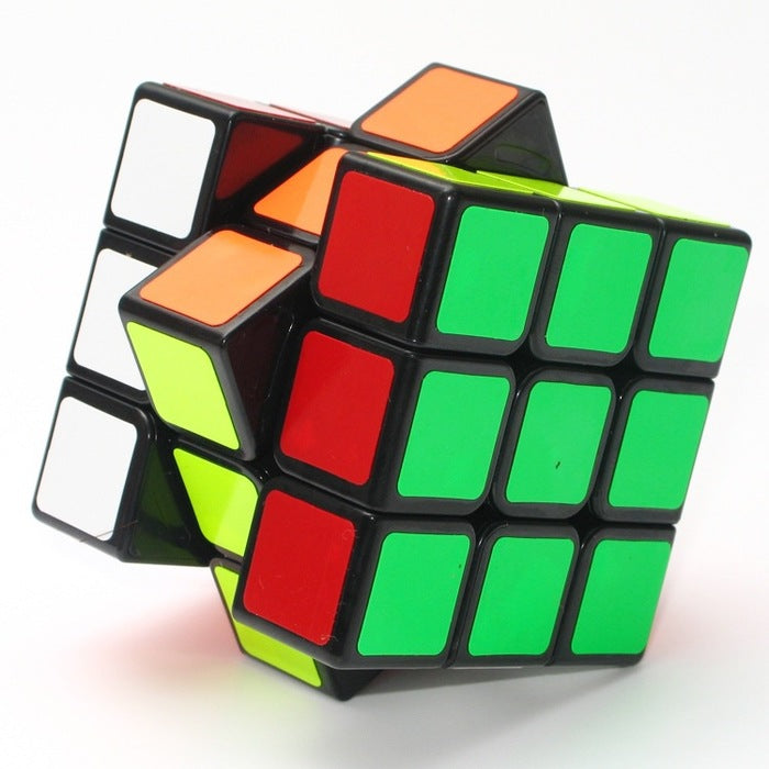 Cubo Rubik 3x3: Desafie-se com o Melhor do Entretenimento!